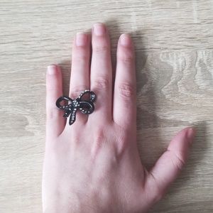 Bling bow ring FREE with any list price purchase